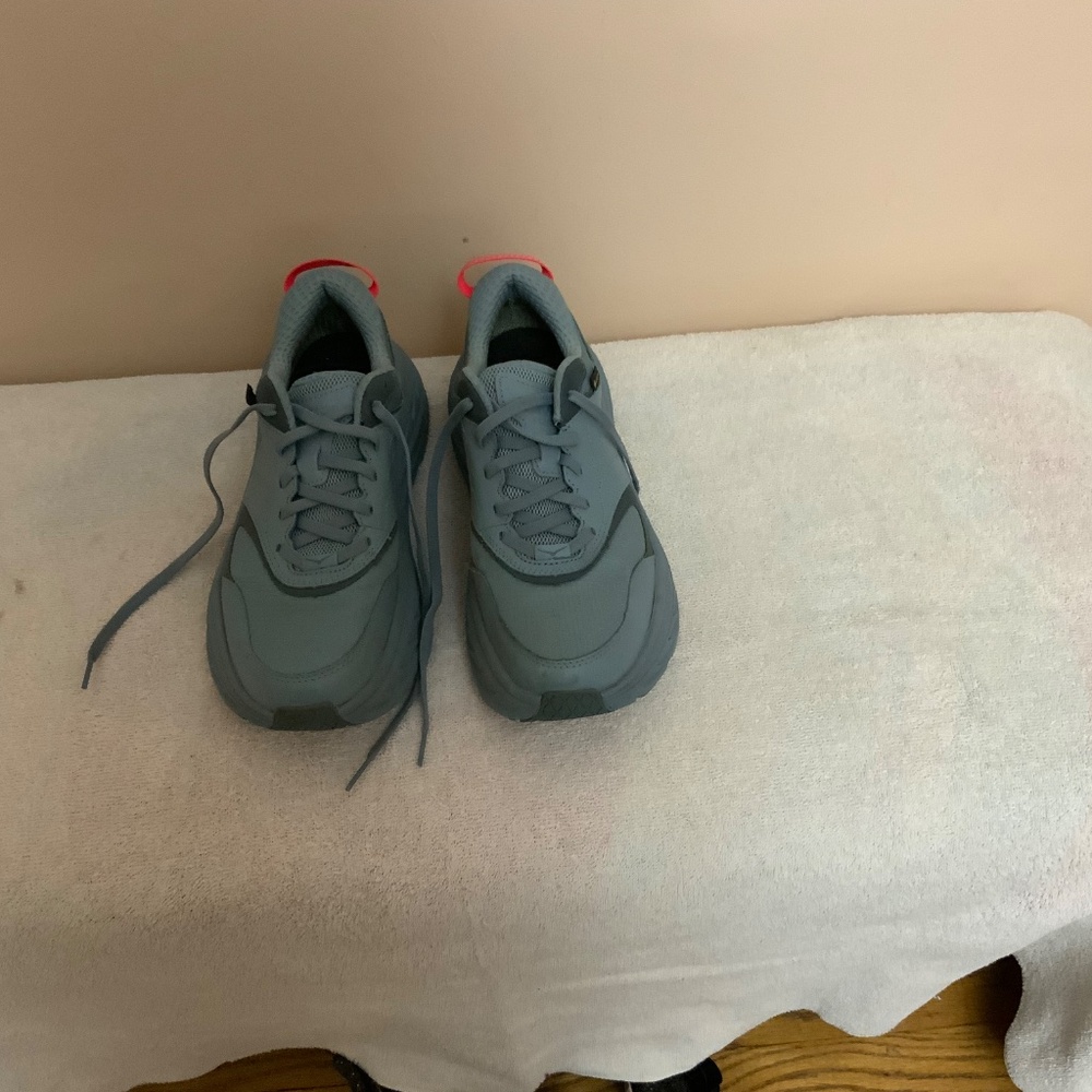 Hoka Gray Athletic Shoes with Red Accents - Picture 3 of 7